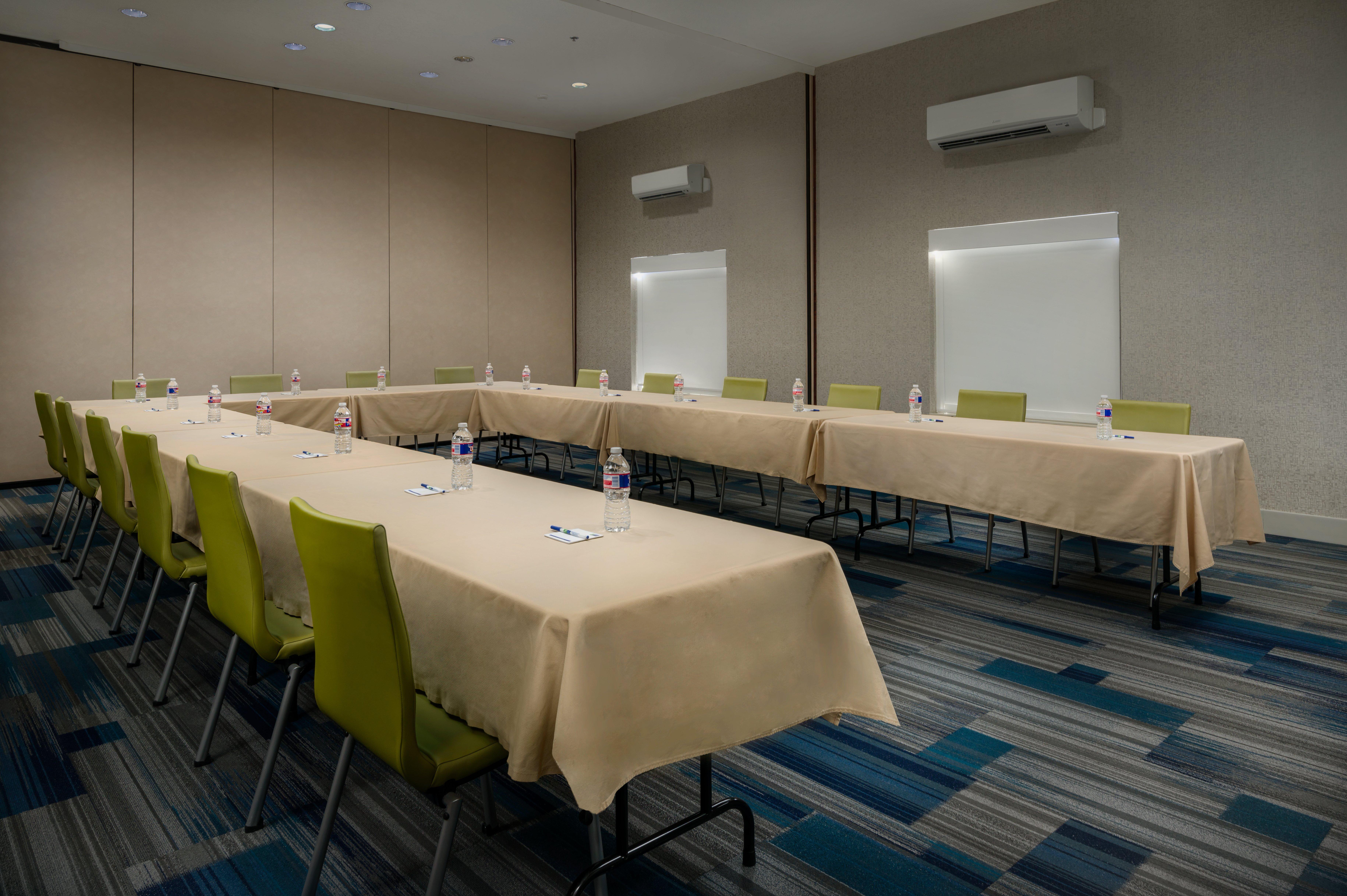 Holiday Inn Express Lawrence By Ihg Ngoại thất bức ảnh