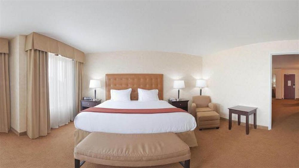Holiday Inn Express Lawrence By Ihg Ngoại thất bức ảnh