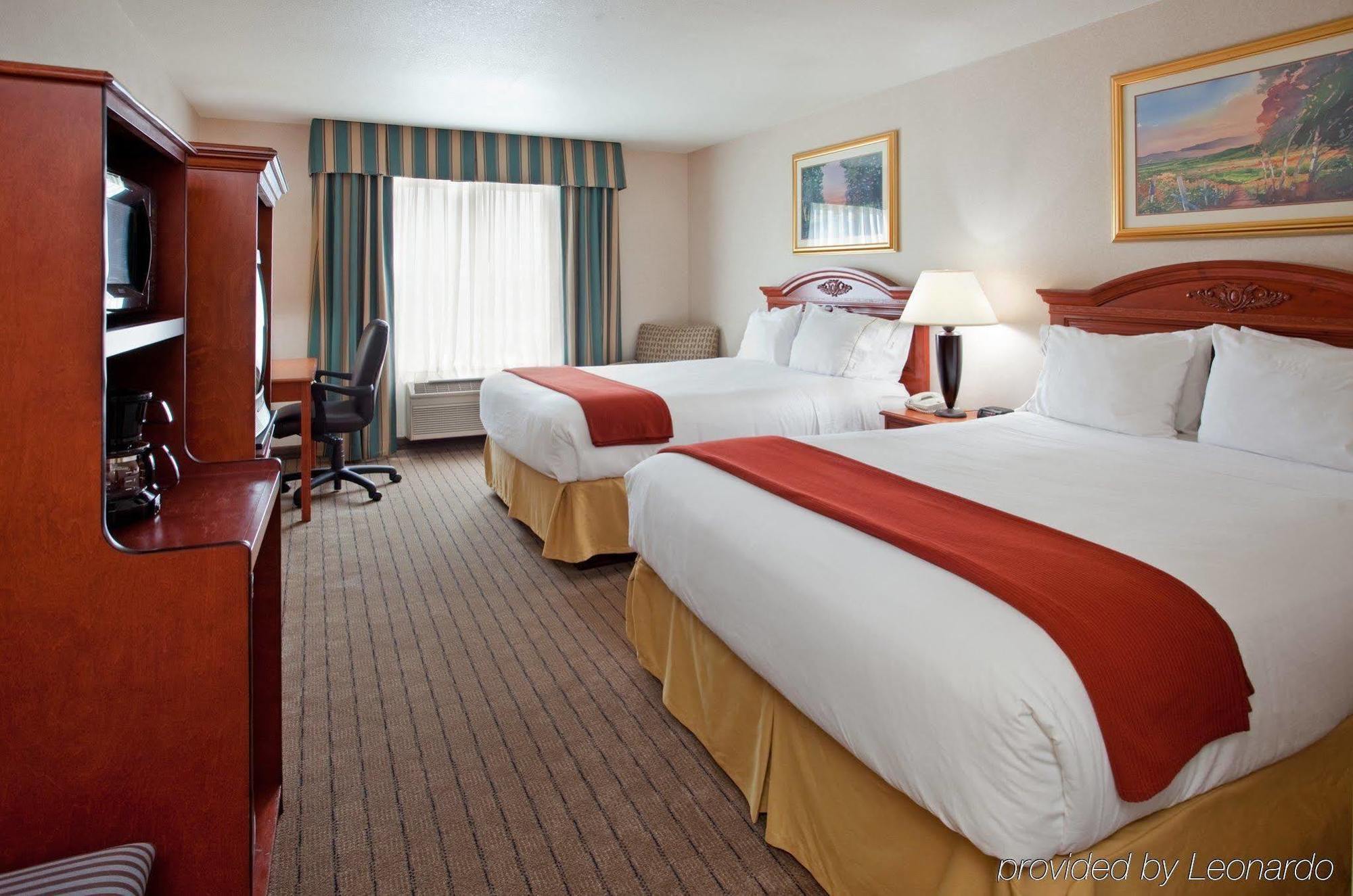 Holiday Inn Express Lawrence By Ihg Ngoại thất bức ảnh