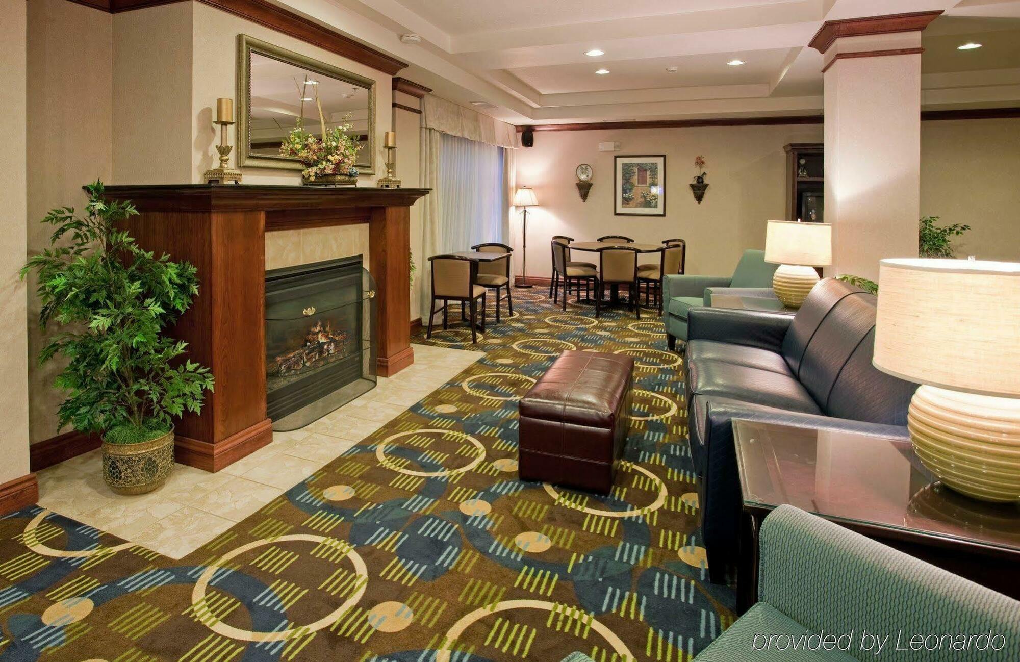 Holiday Inn Express Lawrence By Ihg Ngoại thất bức ảnh